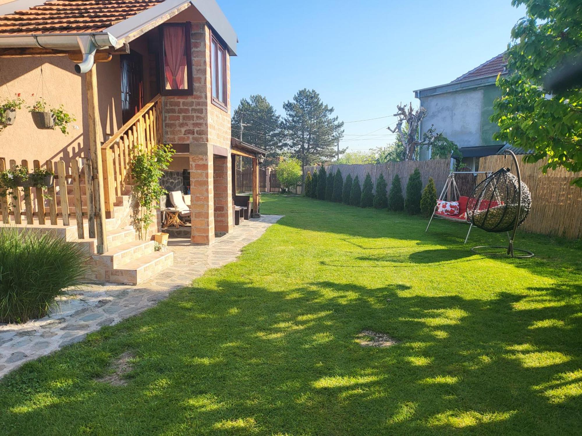 Dvor Donja Toponica Exterior foto